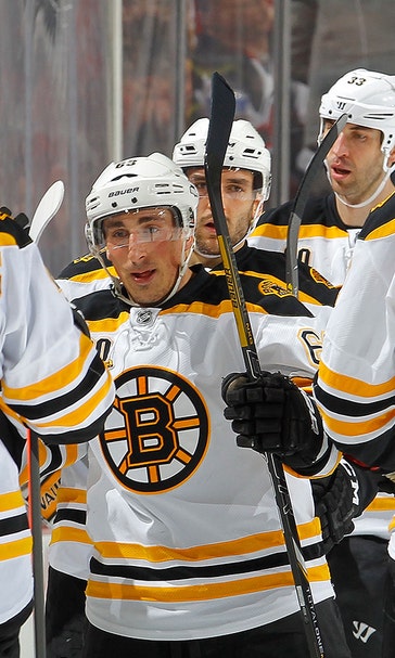 Bruins win 10th straight, deal blow to Devils' playoff hopes